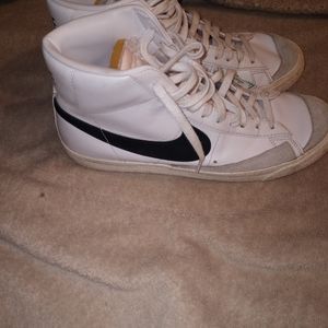 Nike blazer